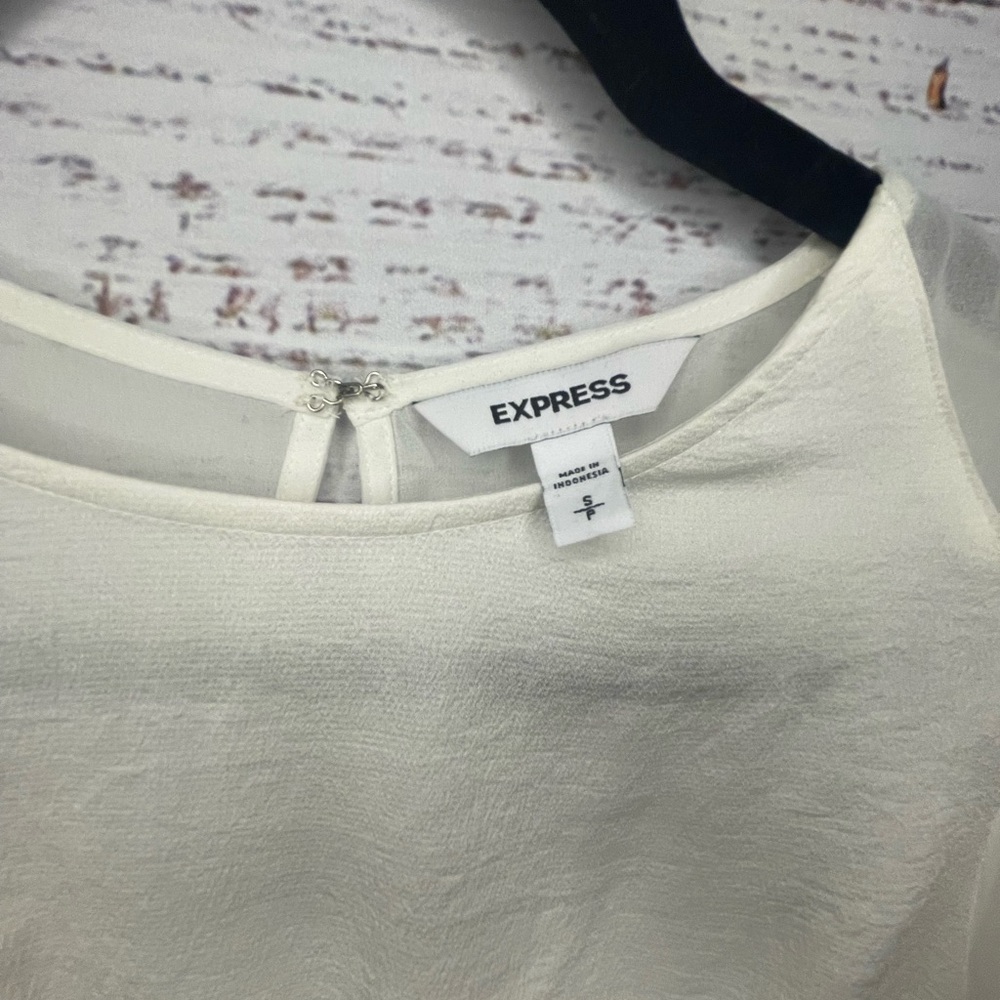 Express Sheer White Blouse - Picture 2 of 10